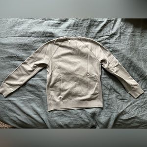 Reigning Champ midweight terry crew in heather grey, size M